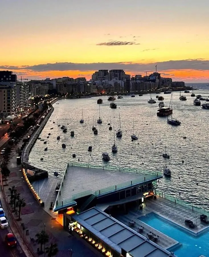 Spinola Bay Apt - Beatiful 3-Double Bed Apt Near Beach In Prime Location Saint Julian's Διαμέρισμα